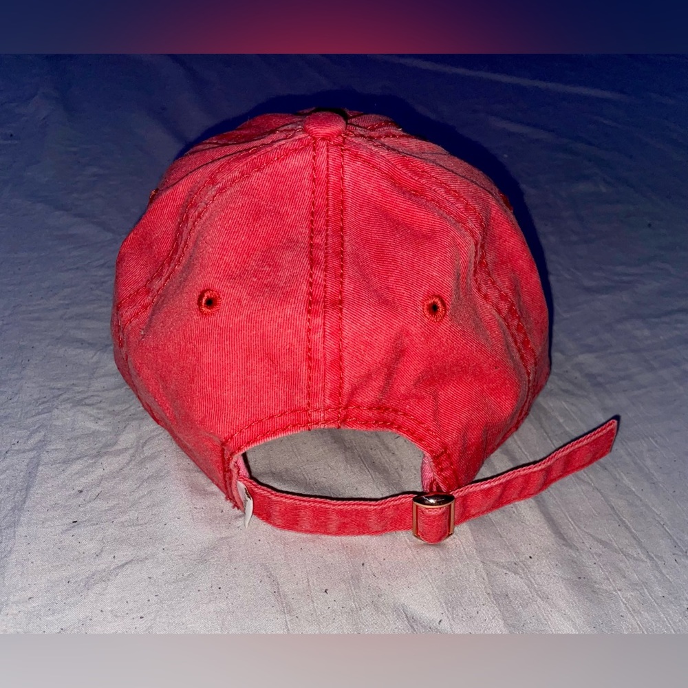 Red baseball cap - Picture 2 of 2